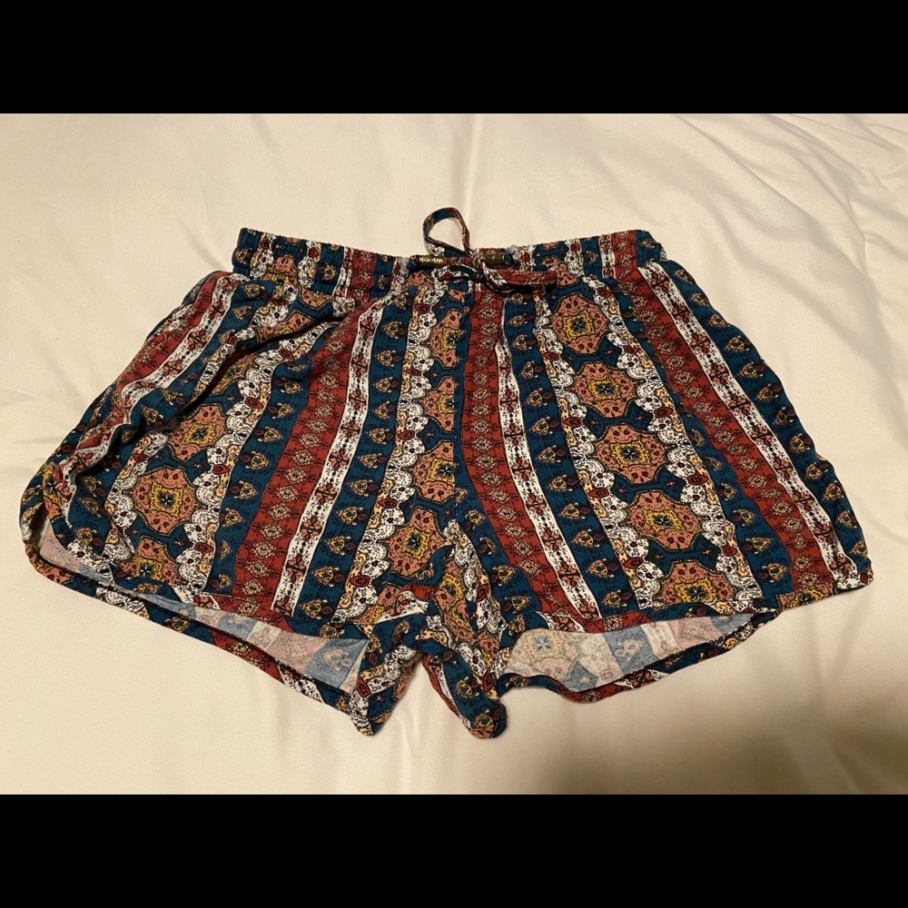 Pink Republic colorfully printed shorts💓